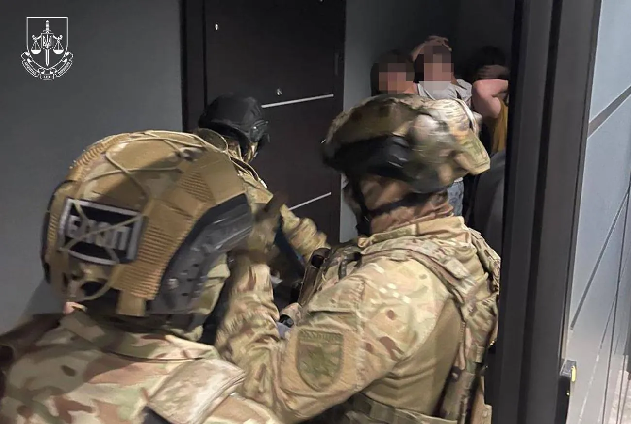 Масштабна спецоперація правоохоронців викрила “офісників” на Дніпропетровщині