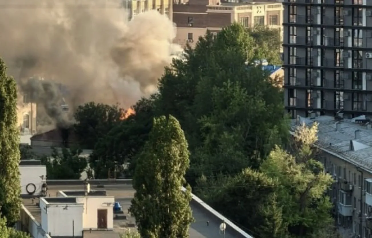 Військову частину у ростові-на-дону охопило полум’я: відео