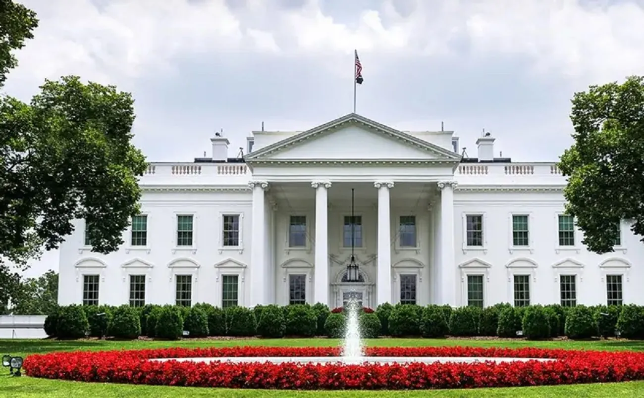 Білий дім про саміт на Алясці: Трамп хоче вичерпати всі варіанти, щоб спробувати довести війну до мирного вирішенняПрезидент США Дональд Трамп хоче вичерпати всі варіанти, щоб спробувати довести війну до мирного вирішення. Він вилетить на Аляску
для зустрічі з володимиром путіним у п'ятницю вранці.Політика • 14 серпня, 13:51 • 3662 перегляди