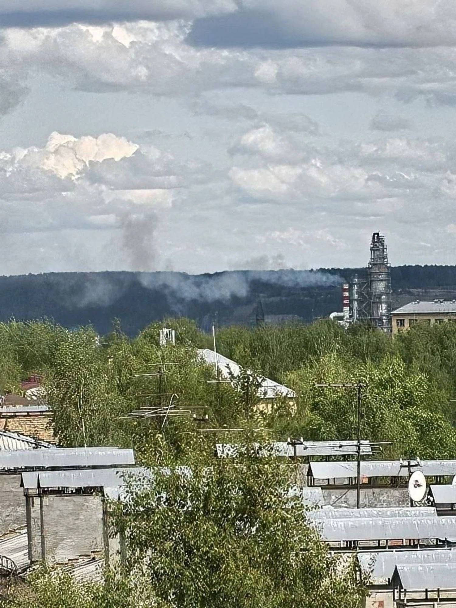 Не лише саратов: у російському місті ухта дрони атакували НПЗ, відео