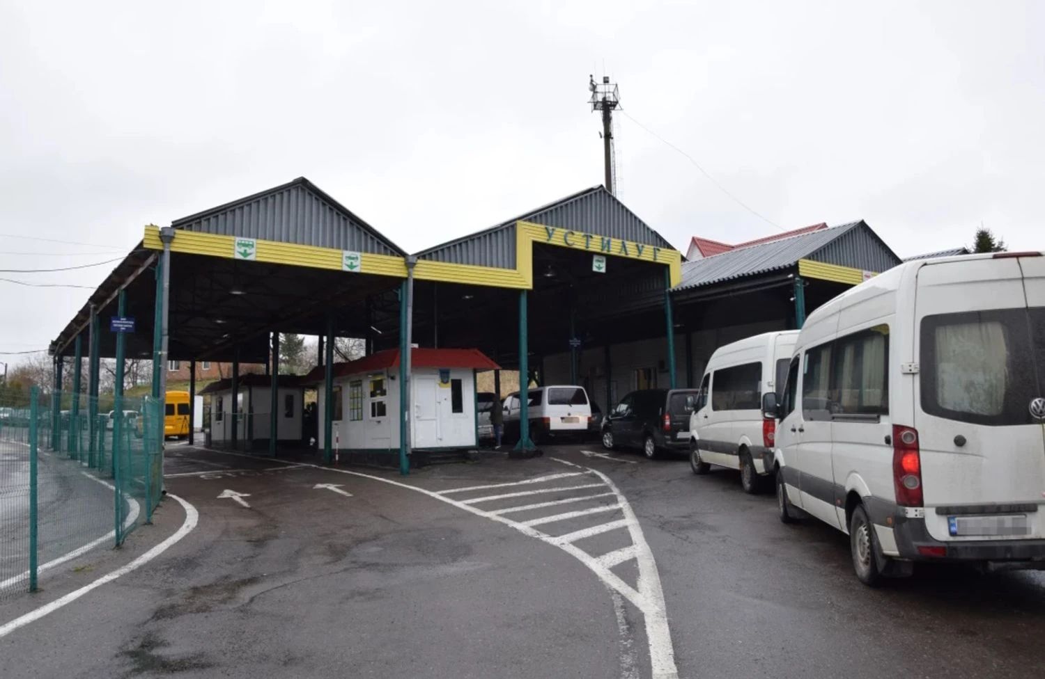 Військово-обліковий документ потрібен: у МВС роз’яснили оновлення щодо виїзду чоловіків за кордон