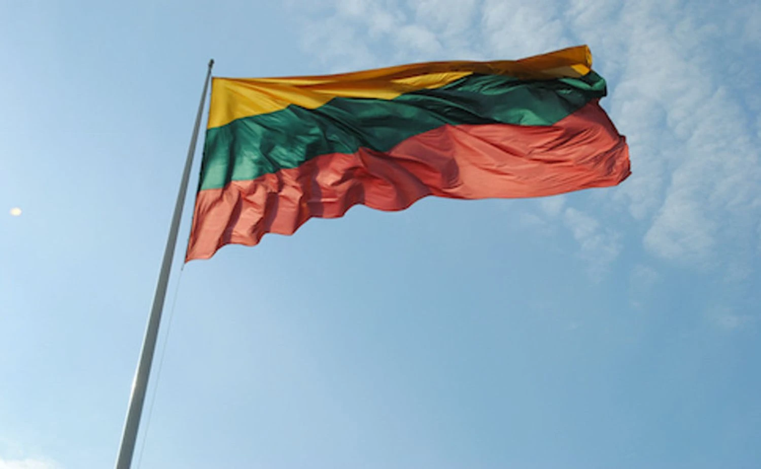 Литва будує “живу фортецю”: країна переходить до єдиної лінії оборони
