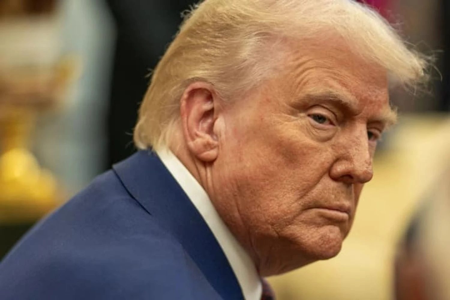 Трамп анонсував "великий прогрес" у відносинах із росієюПрезидент США Дональд Трамп заявив про "значний зсув" у відносинах з росією та закликав стежити за новинами. Це відбувається на
тлі його пропозиції Україні обміняти території на мир після зустрічі з путіним.Політика • 17 серпня, 13:34 • 4230 перегляди