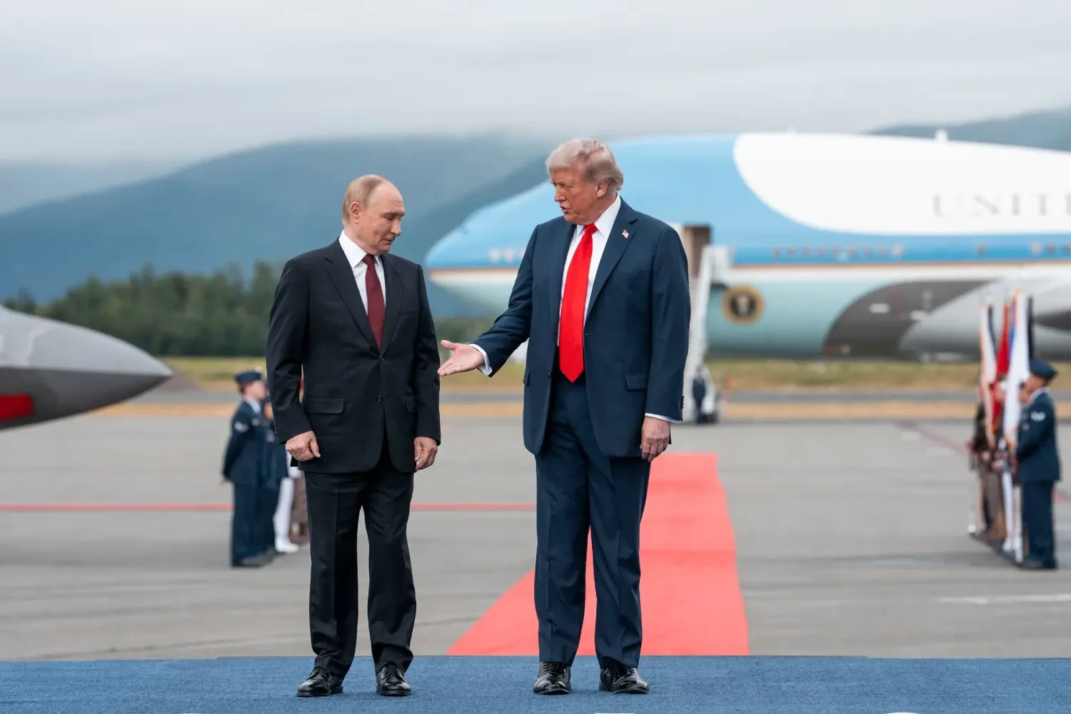 Трамп підтримує пропозицію путіна про контроль рф над Донбасом в обмін на мир – Fox News