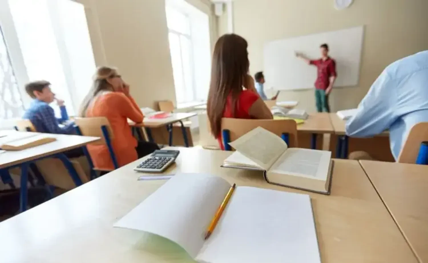 Уряд розподілив 6,2 млрд гривень на доплати вчителям