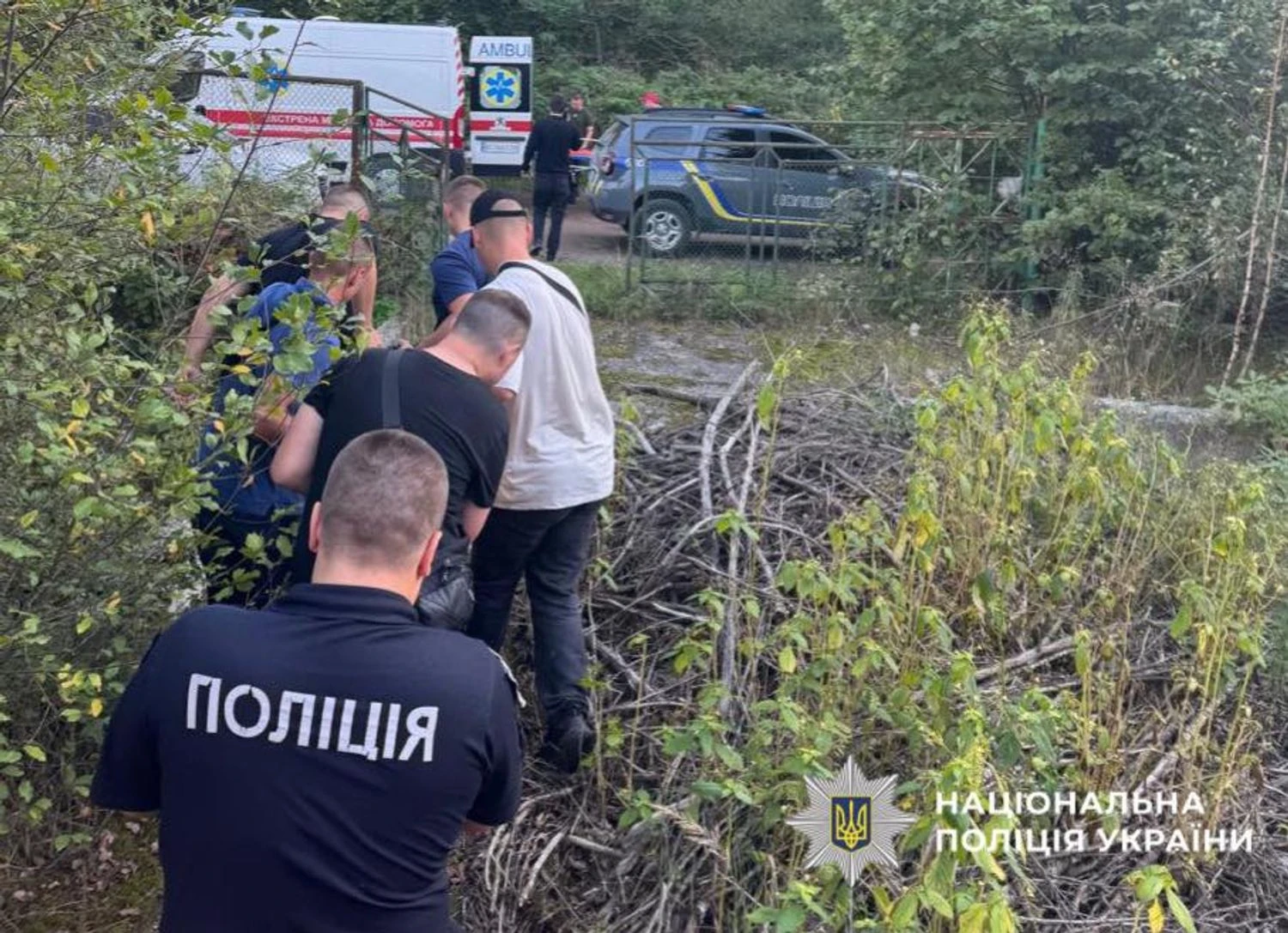 Вийшов на зустріч із друзями й не повернувся: на Львівщині 16-річного хлопця знайшли непритомним на території закинутої будівлі