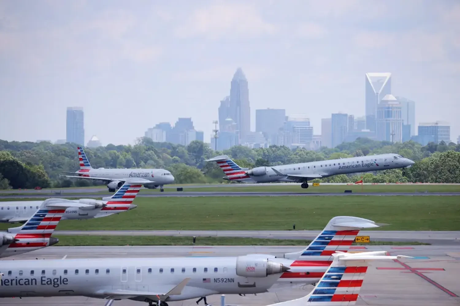 У США в шасі літака з Європи виявили мертвого безквиткового пасажира