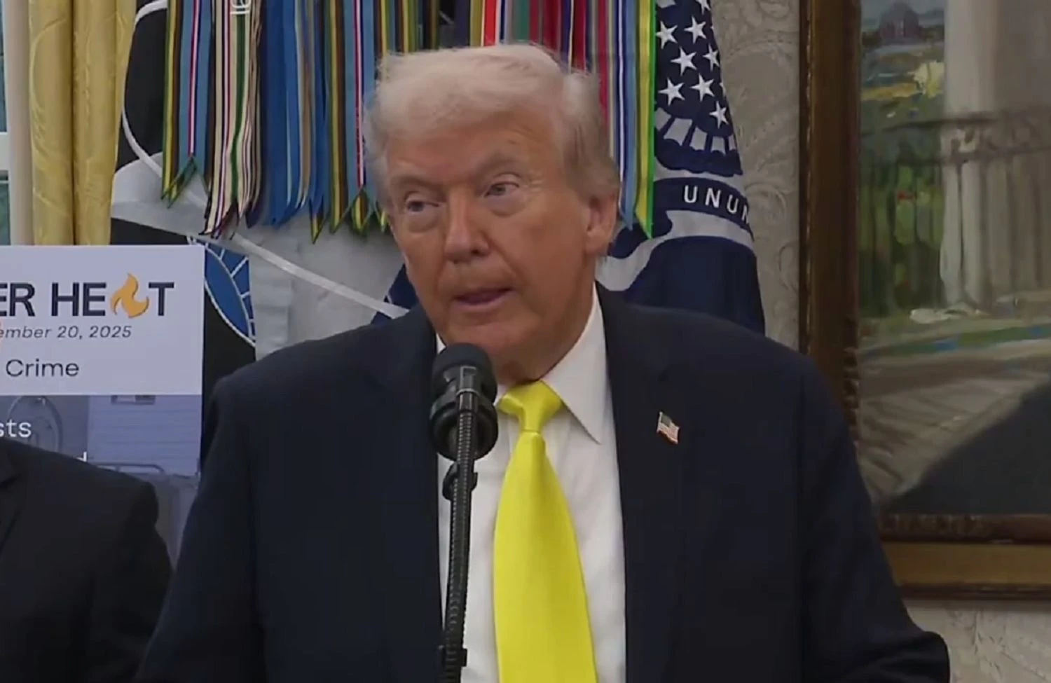 Трамп перед зустріччю зі Зеленським проведе розмову з путіним про війну в Україні – ЗМІ