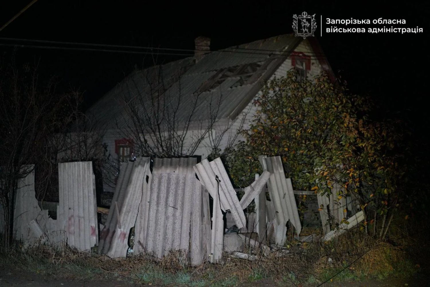 Нічна атака Запоріжжя: двоє людей поранені, 58 тисяч абонентів без світла