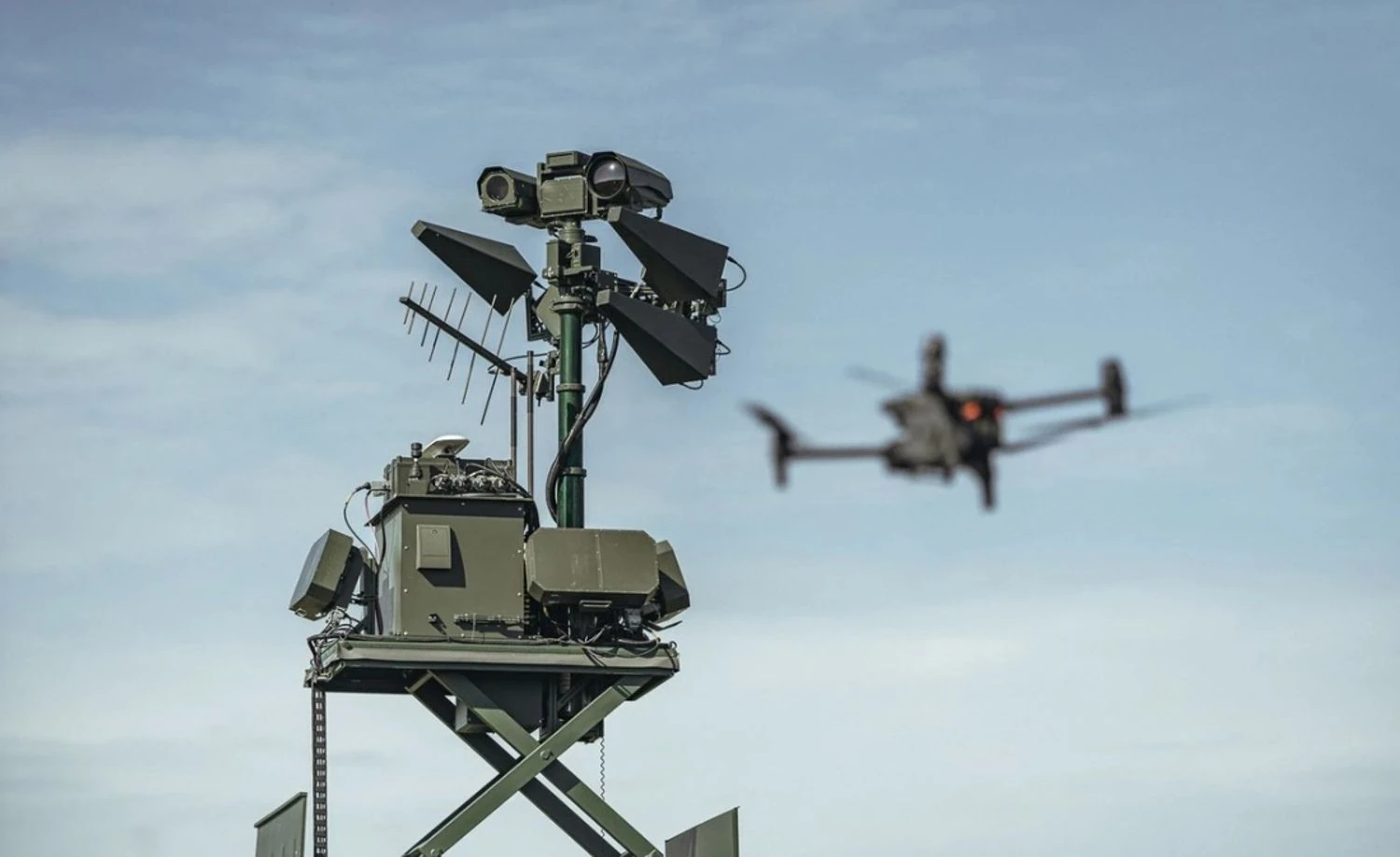 Польща хоче створити власну стіну з дронів для протидії російській загрозі