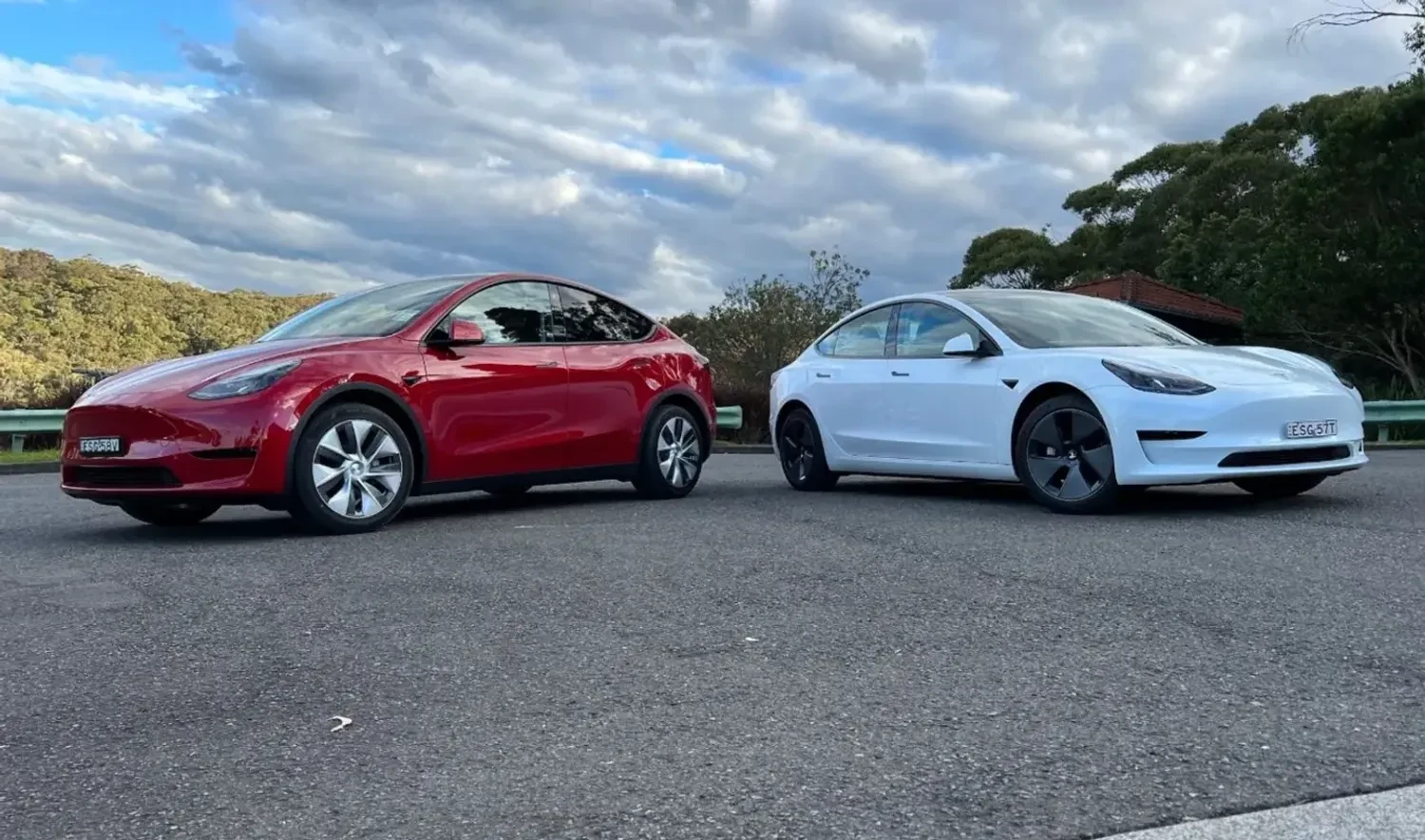 Продажі Tesla в деяких країнах минулого місяця впали майже на 90% – ЗМІ