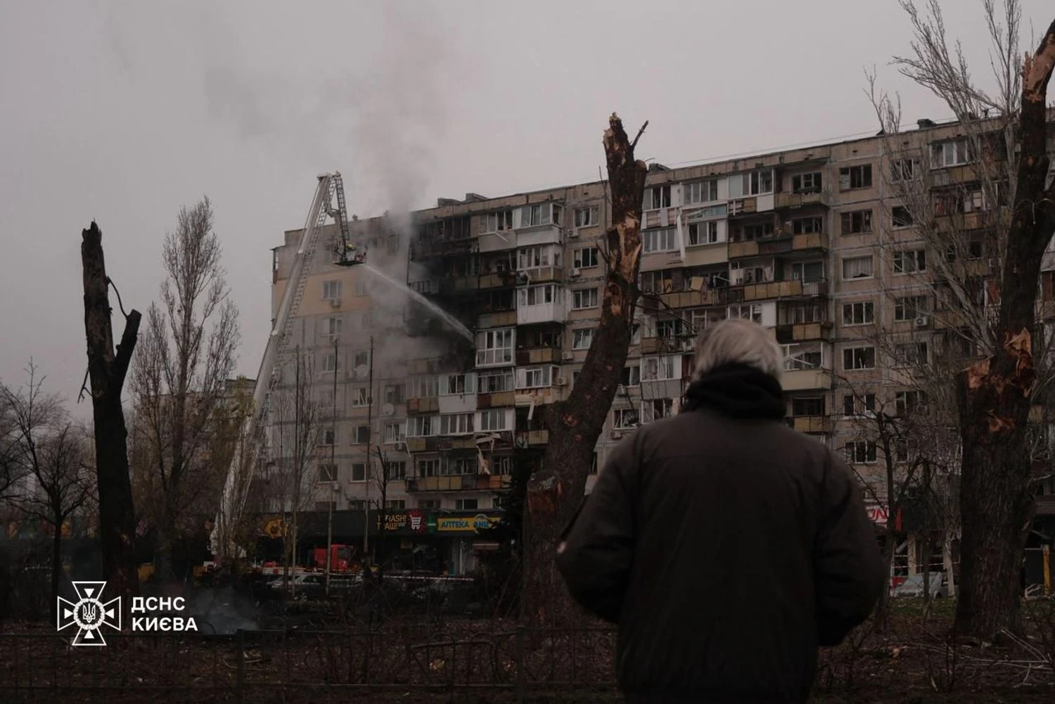 Кількість жертв атаки рф на Київ 29 листопада зросла до трьох