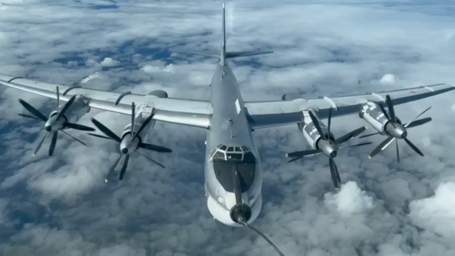 російські та китайські бомбардувальники здійснили спільне патрулювання біля Японії на тлі зростання напруженості між Токіо та Пекіном