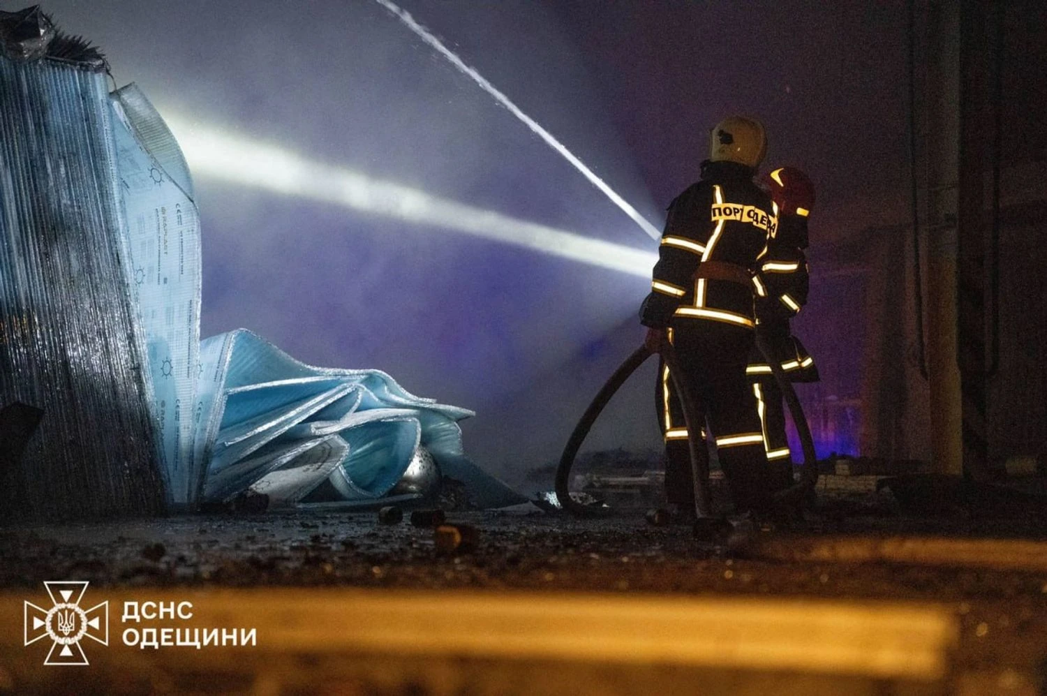 рф атакувала енергетику у 5 областях, загорілися зерносховища в порту Одеси – віцепрем’єр