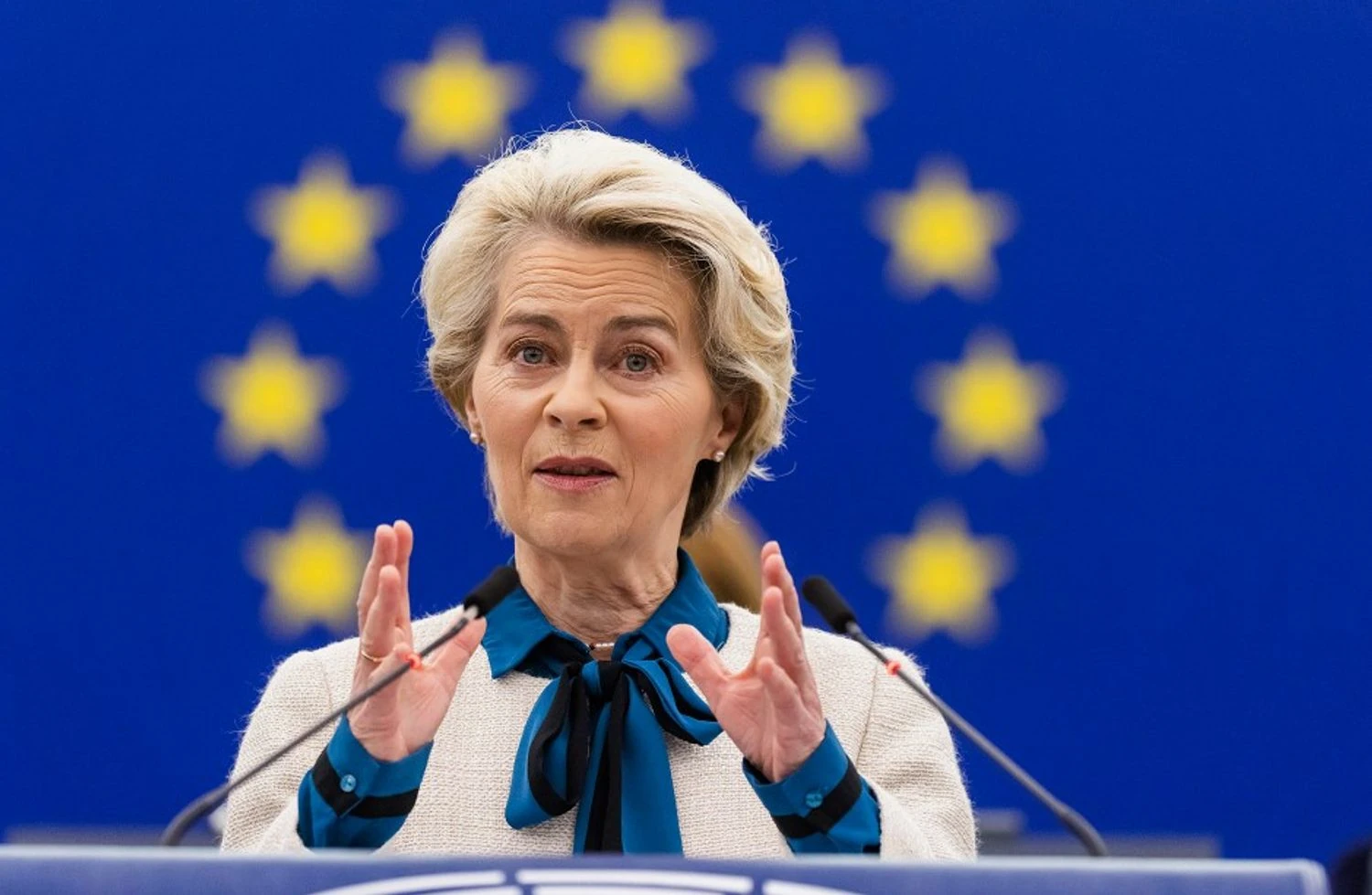 Фон дер Ляєн згадала Україну у різдвяному привітанні