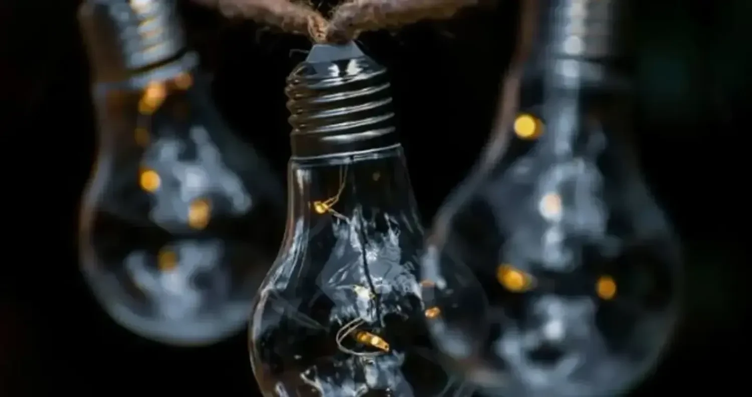 Дніпро відновлює електропостачання після російських обстрілів: скільки ще людей у місті без світла