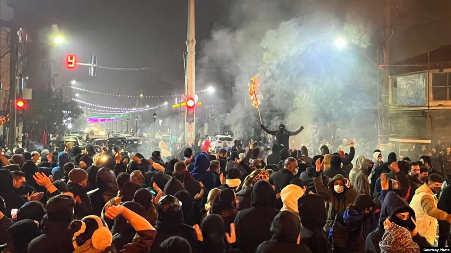 Без прямого втручання: рф допомагає Ірану придушувати протести – ЗМІ