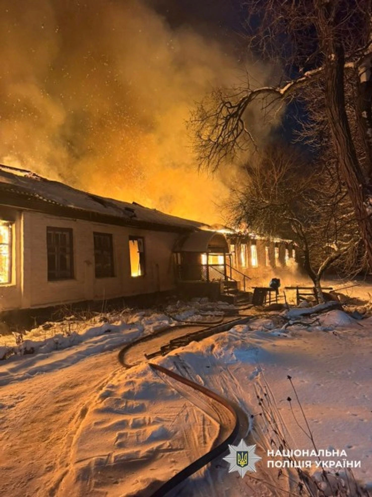 У Чернігівській області внаслідок нічної пожежі у центрі соціальної адаптації зникли троє людей