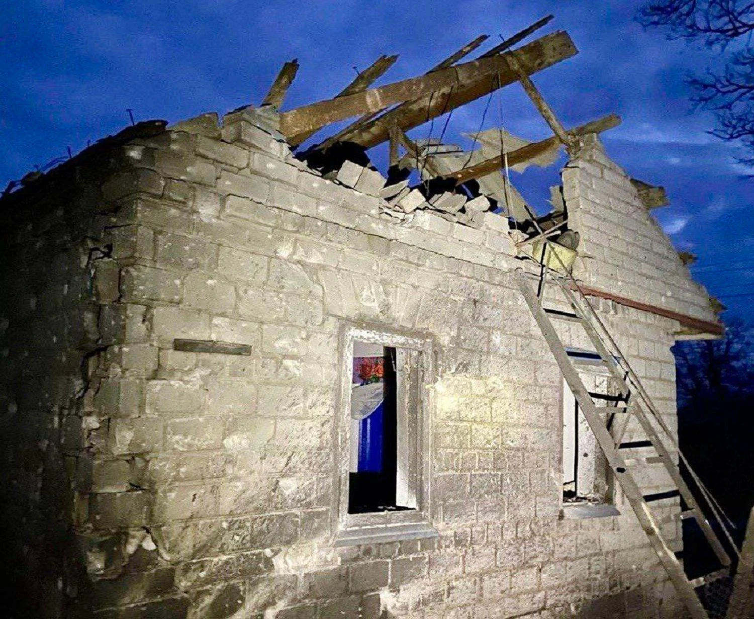 Четверо загиблих та троє поранених на Дніпропетровщині після ворожих ударів