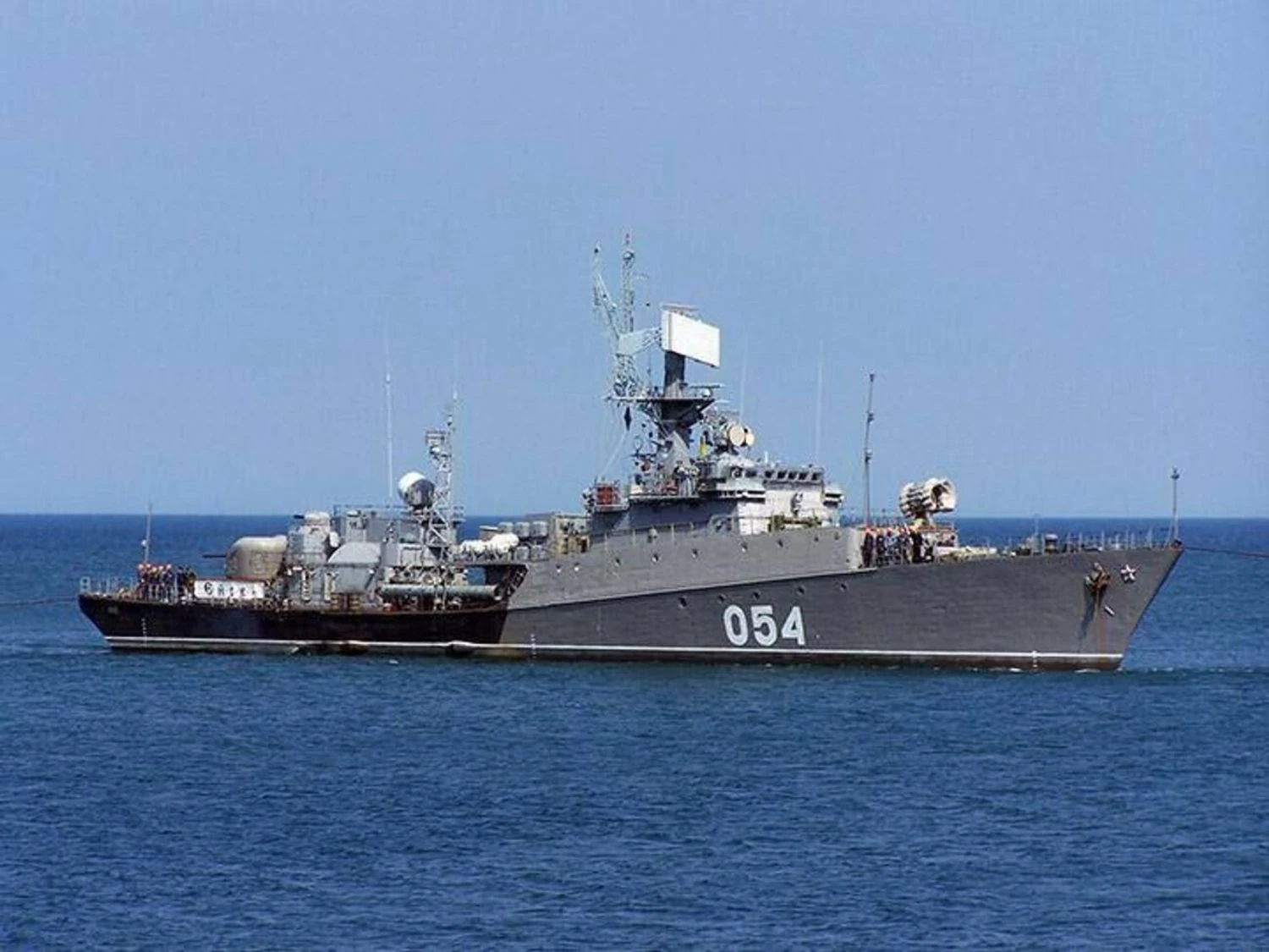 Атака 200 БПЛА на новоросійськ – пошкоджені кораблі, є загиблі – дані моніторингуВнаслідок атаки понад 200 БПЛА на Новоросійськ пошкоджено 5 кораблів, серед них 2 носії ракет "Калібр". Загинуло 3 російських
військових, 16 поранено.Війна в Україні • 08:42 • 3698 перегляди