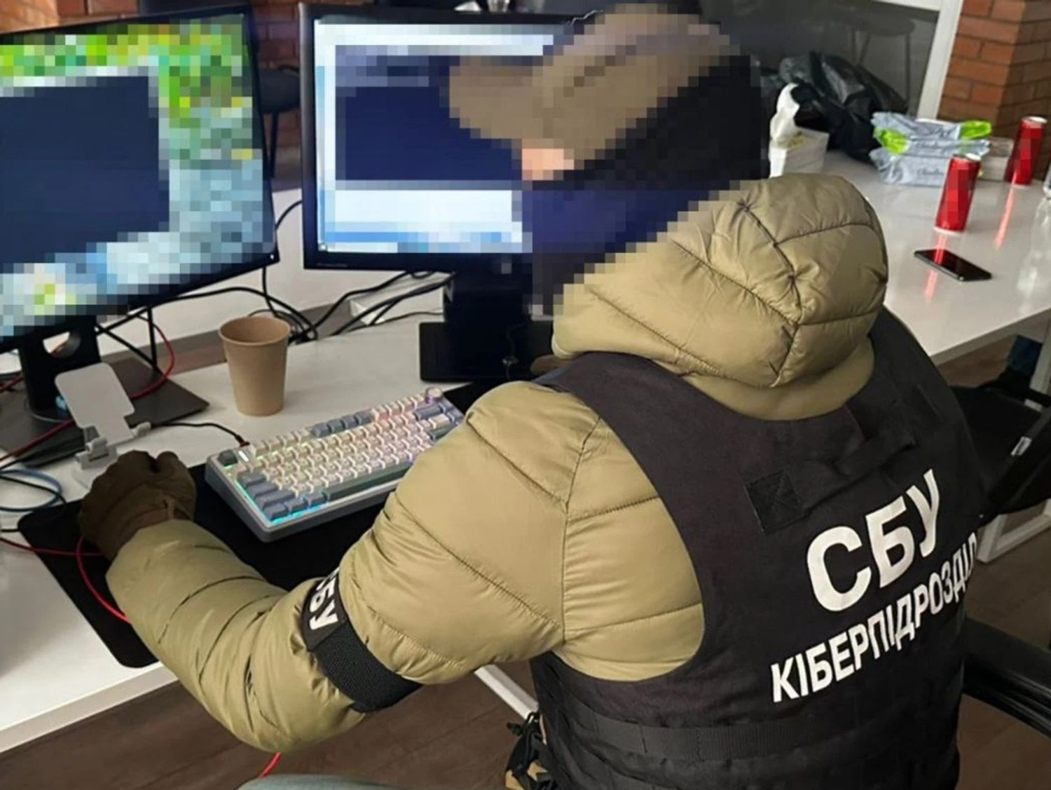 У Києві викрили масштабну схему підробки документів ЄС – до неї були залучені кол-центри