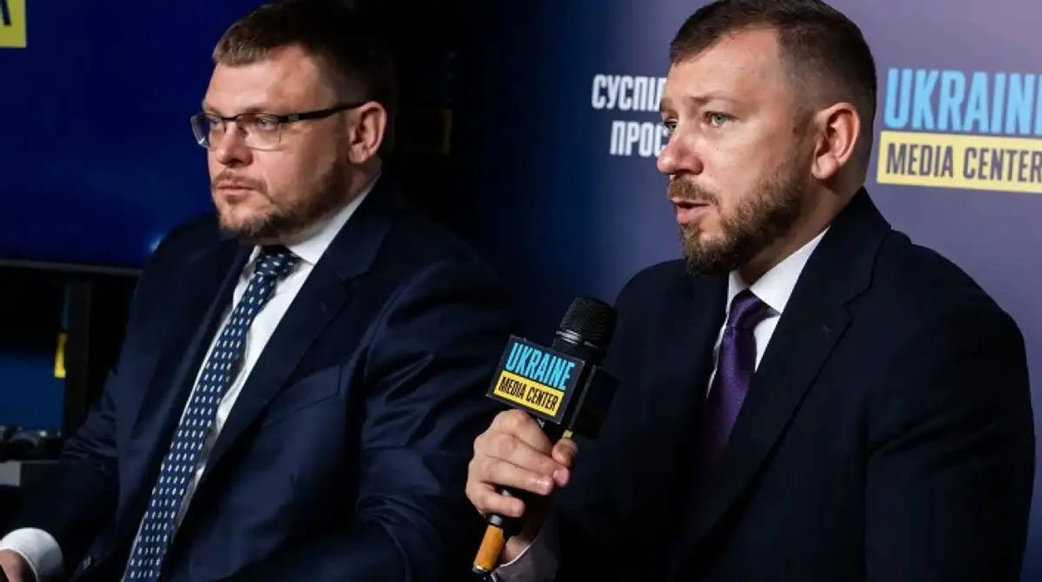 Керівники НАБУ та САП лобіюють фінансові привілеї для суддів ВАКС – хочуть необмежені зарплати – експрокурорКерівники НАБУ та САП лобіюють фінансові привілеї для суддів ВАКС – хочуть необмежені зарплати, – експрокурор. Політика • 11:19 • 1116 перегляди