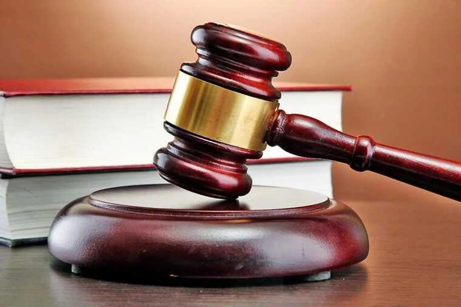 У Черкасах судитимуть екскерівника товариства за незаконний відбір газу на понад 17 мільйонів гривень