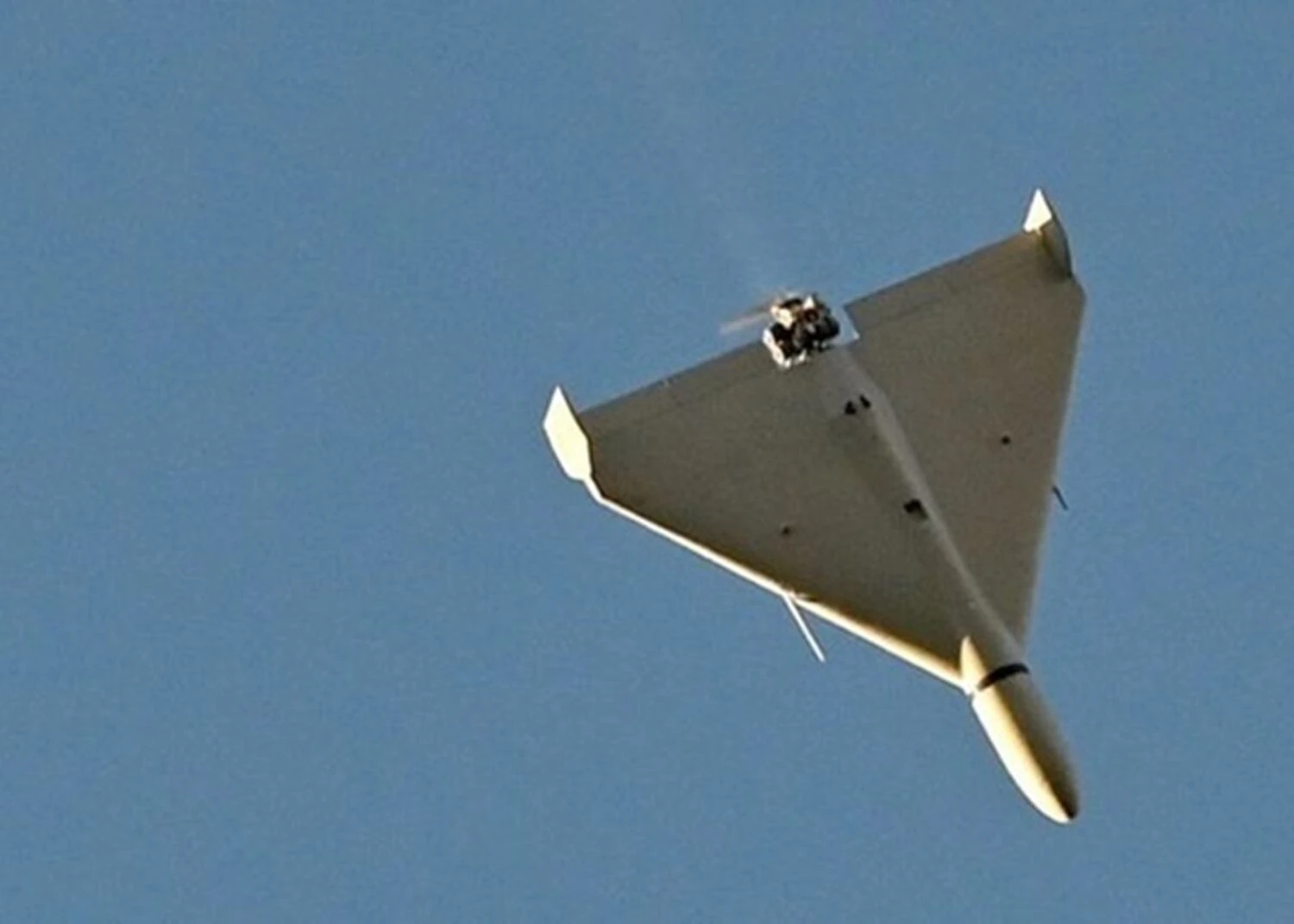 На Черкащині через атаку ворожого дрона постраждали пасажири автобуса і водій вантажівки Через падіння уламків БпЛА в Черкаському районі травмовано чотирьох осіб. Пошкоджено транспортні засоби та об'єкт критичної
інфраструктури області.Суспільство • 1 квітня, 13:59 • 3526 перегляди