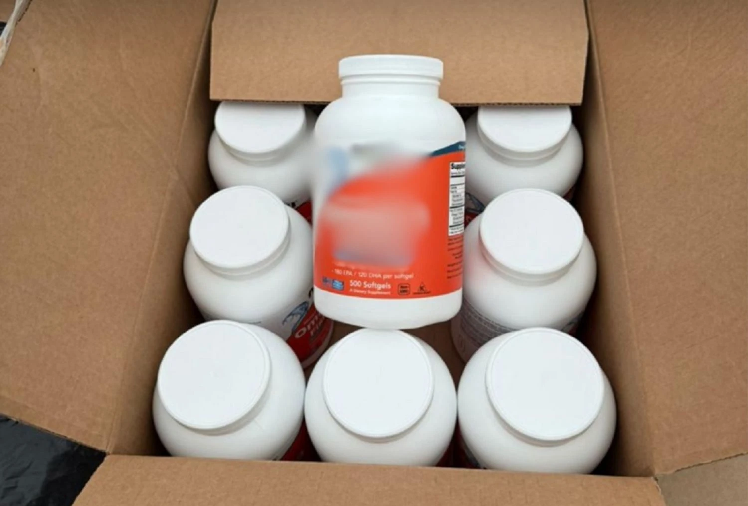 На Волині викрили схему ввезення БАДів на 58 мільйонів під виглядом гумдопомоги