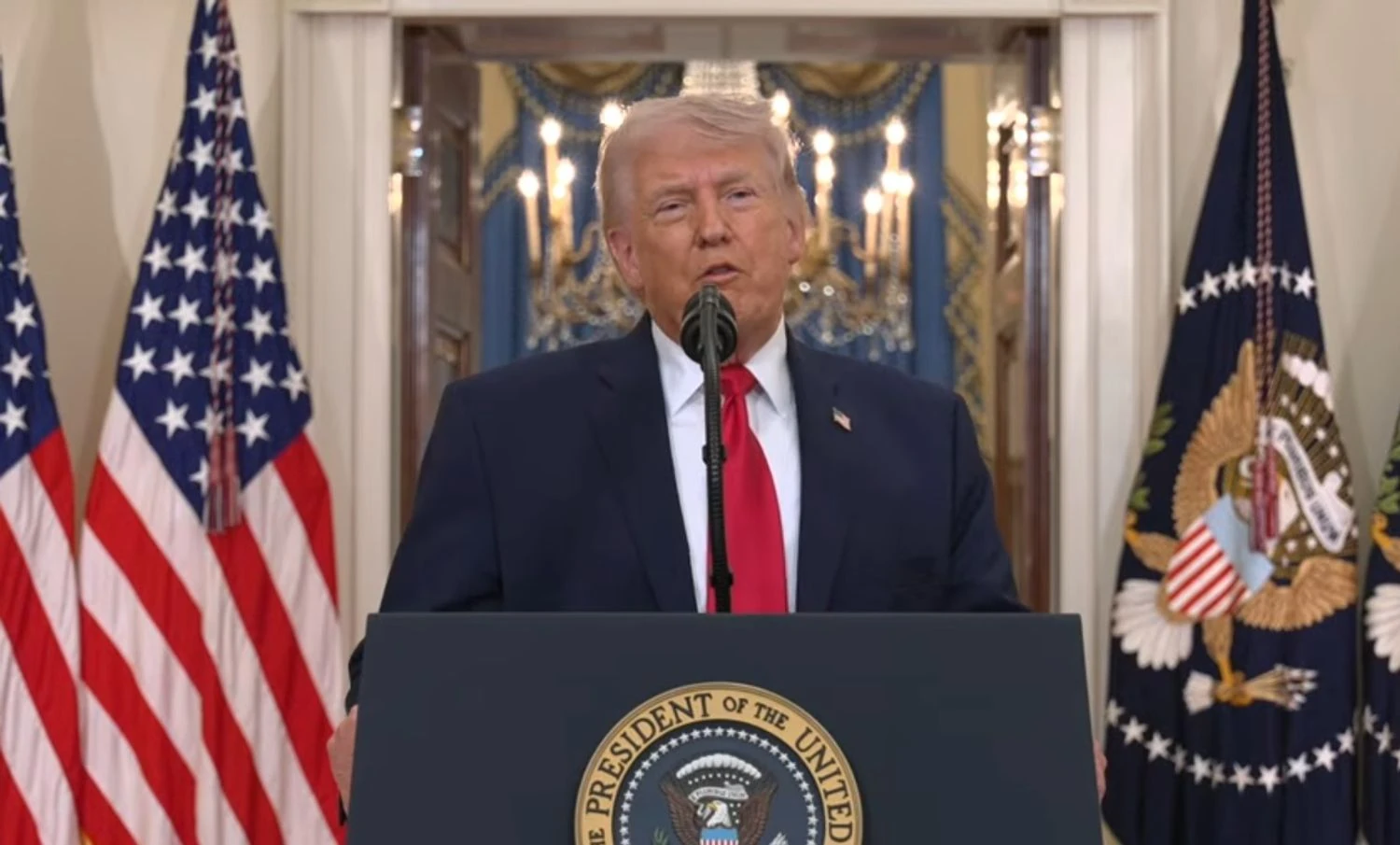 Трамп заявив про досягнення США ключових цілей в ІраніПрезидент США повідомив про розгром іранських ВМС та авіації. Новий надзвичайно сильний удар по країні планується протягом наступних двох-трьох тижнів.Політика • 2 квітня, 01:34 • 16770 перегляди