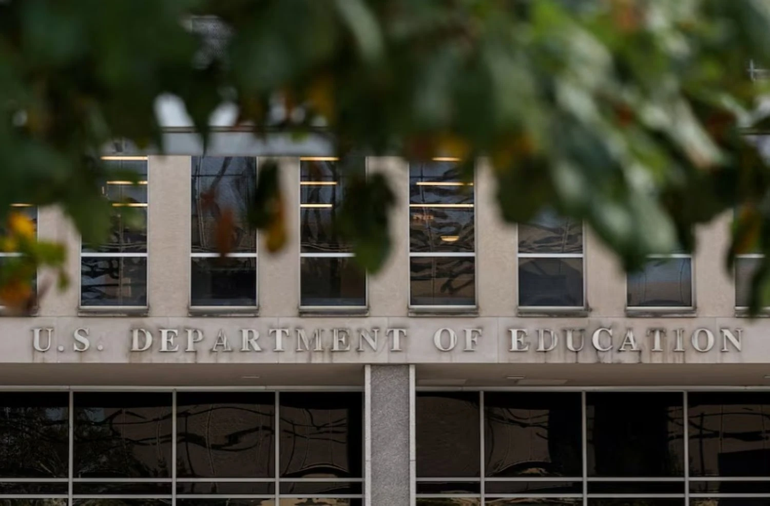 Суд заборонив адміністрації Трампа вимагати від університетів дані про расу студентів