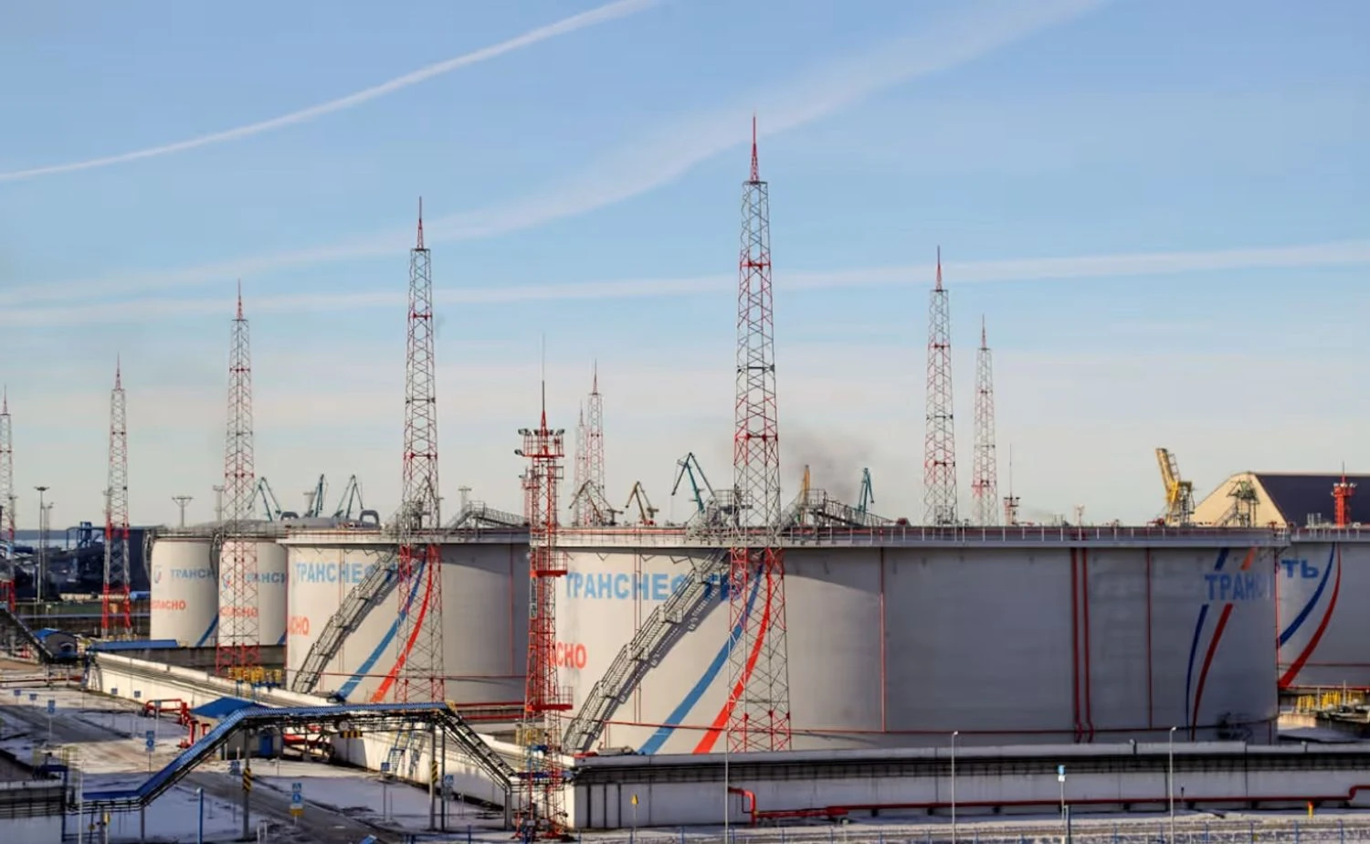 Нафтові порти рф на Балтиці досі не можуть обробляти вантажі після атак дронів