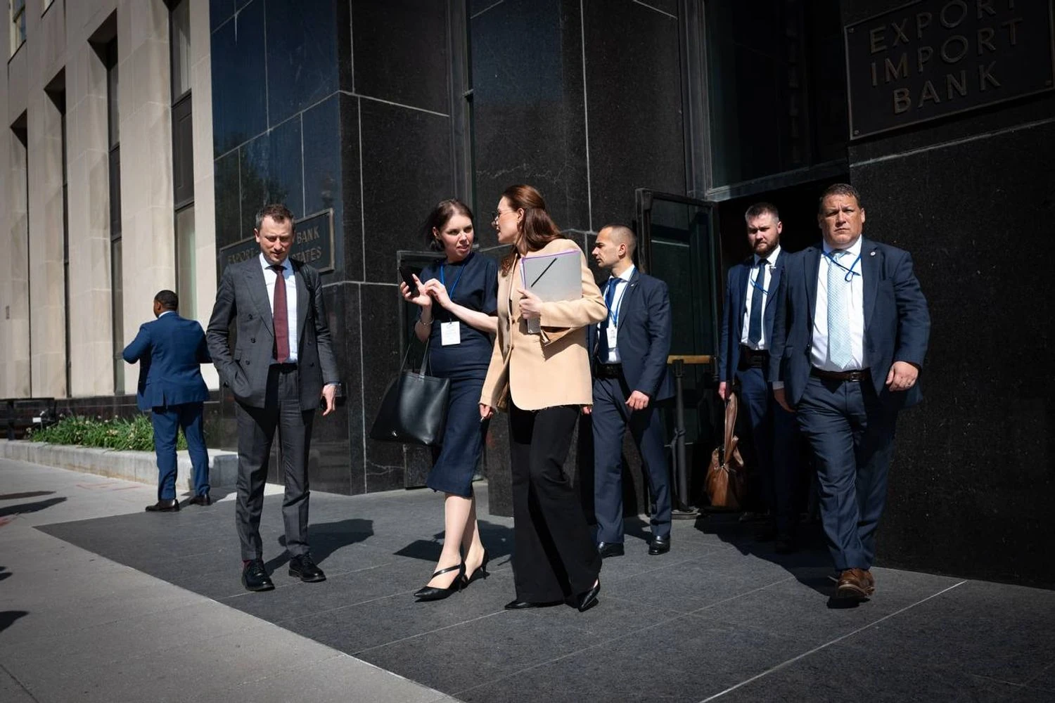 Україна залучить 300 млн доларів на енергообладнання для Нафтогазу та обговорює формат закупівлі локомотивів