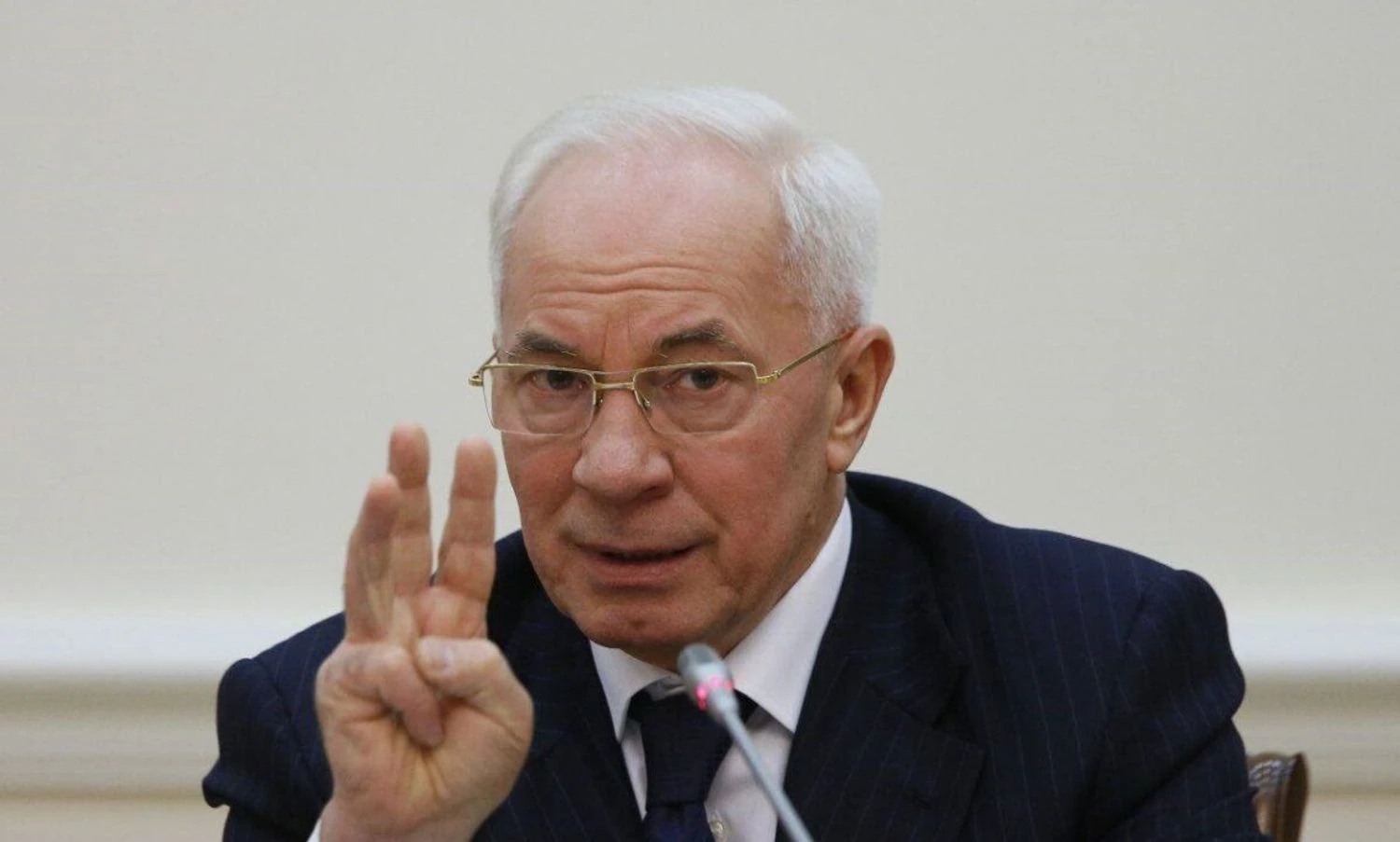 Мін'юст подав позов про конфіскацію майна Миколи та Олексія АзаровихМін'юст просить суд стягнути в дохід держави активи Миколи та Олексія Азарових. До списку входять нерухомість, кошти, ікони та
корпоративні права.Економіка • 6 травня, 15:37 • 4070 перегляди