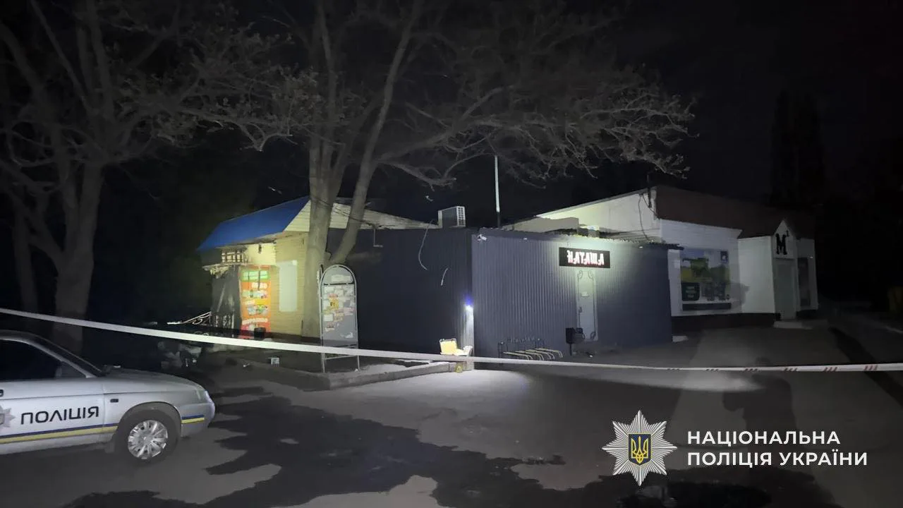 На Дніпровщині трьох людей затримали за стрілянину в Шахтарському. У “Вовках Да Вінчі” визнали причетність бійців до інциденту у місті