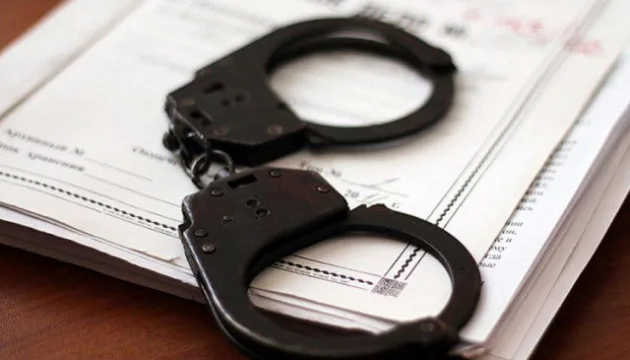 Смерть хлопчика з інвалідністю від голоду: директорці центру соцобслуговування повідомили про підозру, вирок матері – оскаржатьДиректорці центру соціального обслуговування на Вінниччині оголосили підозру через смерть дитини від голоду. Встановлено зв'язок
між її бездіяльністю та загибеллю 10-річного хлопчика.Суспільство • 22 травня, 16:49 • 3496 перегляди