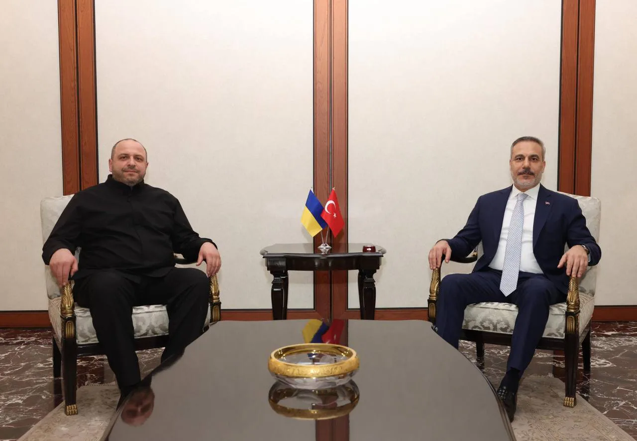 Умєров з’їздив у Туреччину і обговорив звільнення українських полонених