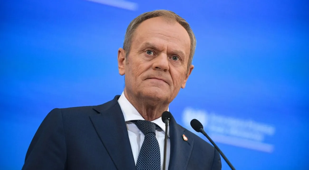 Туск вважає, що Польща має бути залучена до переговорів щодо завершення війни в УкраїніДональд Туск заявив, що Польща має брати участь у переговорах про припинення війни. Будь-які угоди без участі Варшави не будуть
нею виконуватися.Війна в Україні • 9 червня, 17:07 • 2324 перегляди