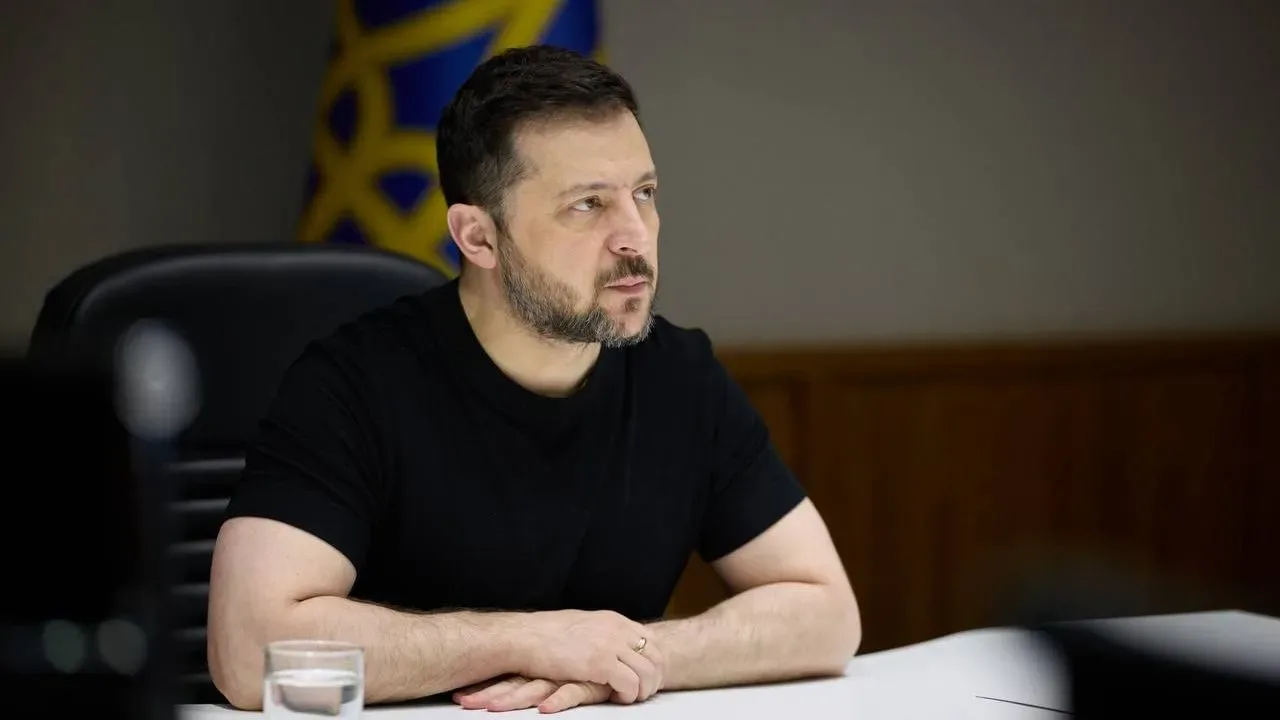 Зеленський закликав США збільшити виробництво антибалістичних ракетПрезидент заявив про недостатнє виробництво антибалістичних ракет у США для протидії росії. Зеленський просить надати Україні
ліцензії на випуск Patriot.Війна в Україні • 31 травня, 16:24 • 3164 перегляди