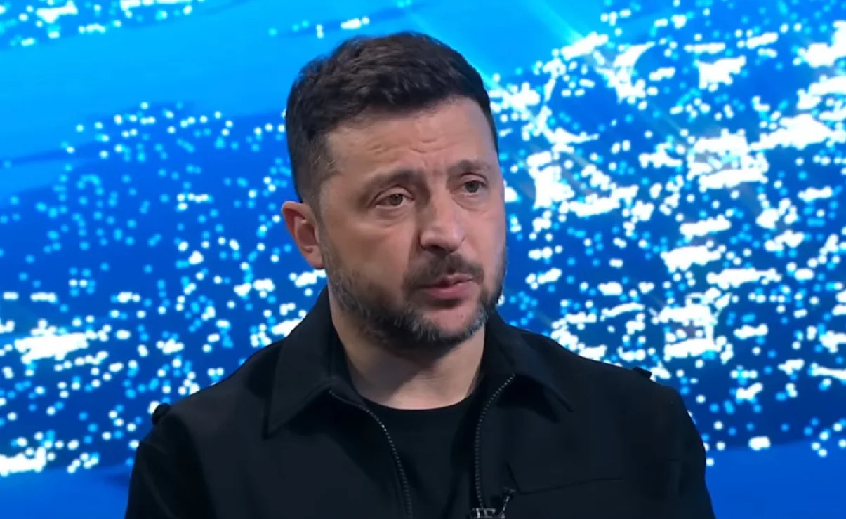 Україна буде запускати сотні дронів і ракет, щоб росіяни також відчули війну – Зеленський Україна битиме по військових об'єктах рф, запускаючи по 600 дронів і ракет. Президент Зеленський заявив, що російський агресор має
відчути наслідки власної війни.Війна в Україні • 9 червня, 14:50 • 2528 перегляди