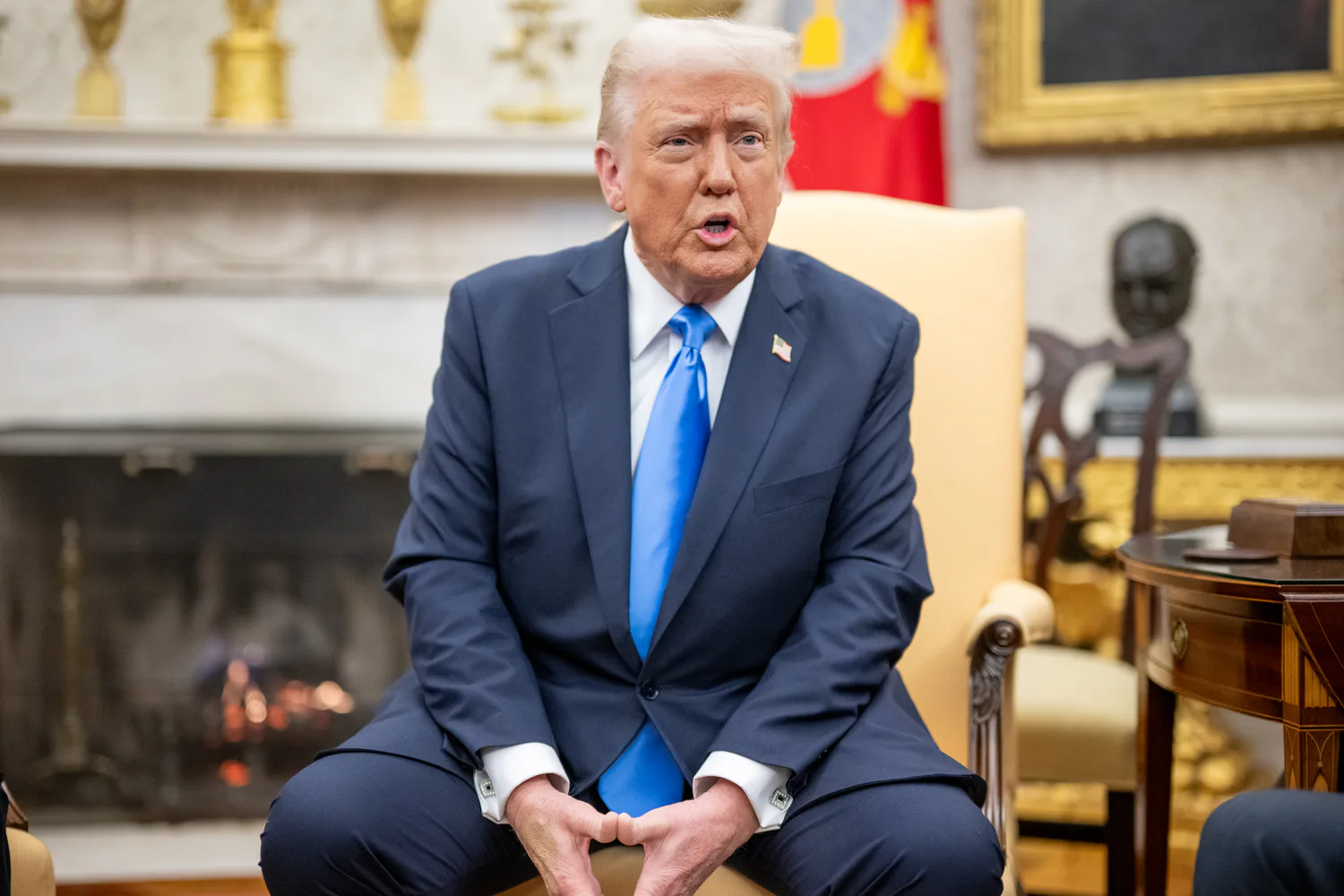 Трамп припустив, що США “скоро зможуть” повернути санкції проти російської нафти